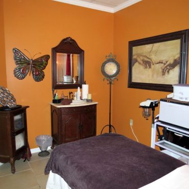 Massage Room Decorations